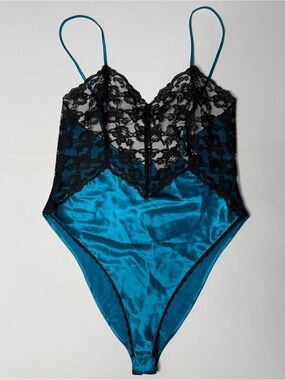Vintage Gold Label Victoria's Secret Lace Sheer Chemise Teddy Feminine Romantic